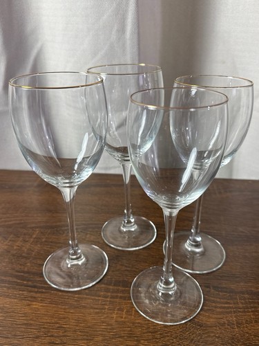 Vintage gold rim - wine, glasses