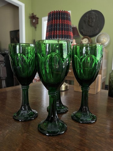Emerald green stemware hock - stemware,